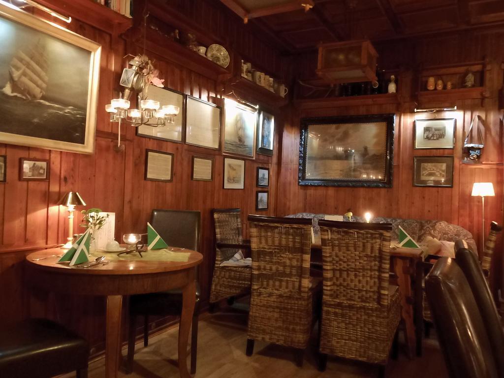 Kluis 老学院餐厅旅馆酒店 外观 照片
