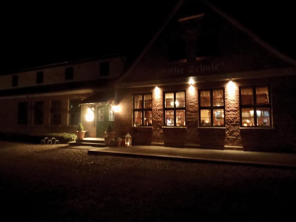 Kluis 老学院餐厅旅馆酒店 外观 照片