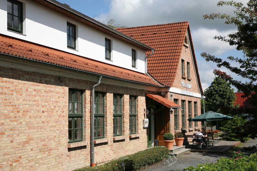 Kluis 老学院餐厅旅馆酒店 外观 照片